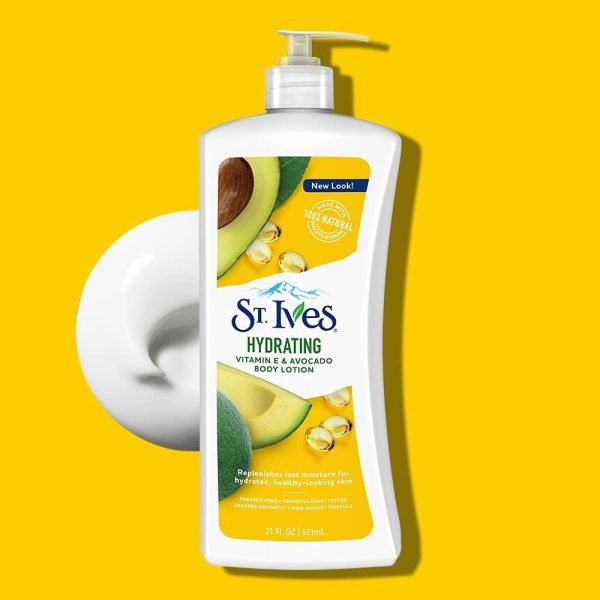 St. Ives Hydrating Vitamin E & Avocado Body Lotion (621ml)
